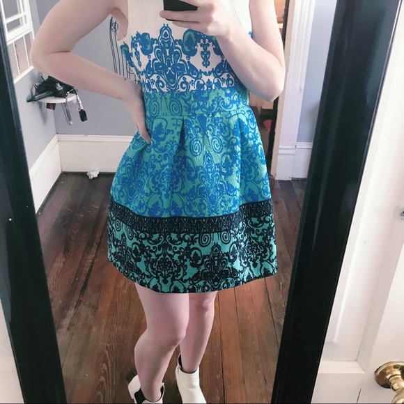 Semi Formal Dress - Picture 3 of 5